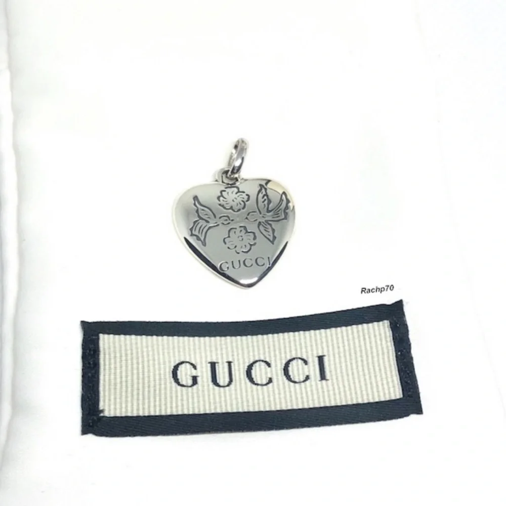 New Gucci Blind For Love Heart Charm + Free Chain - Picture 5 of 9